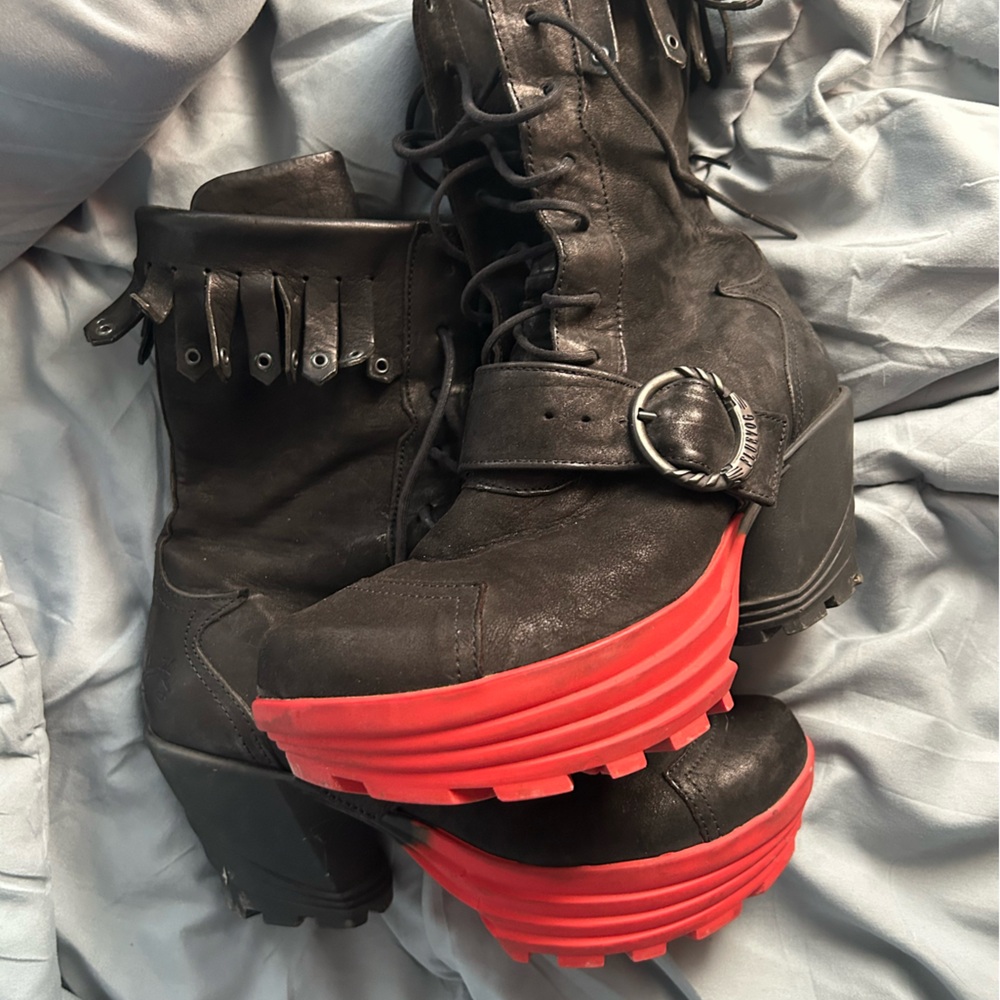 John Fluevog size 9 boots